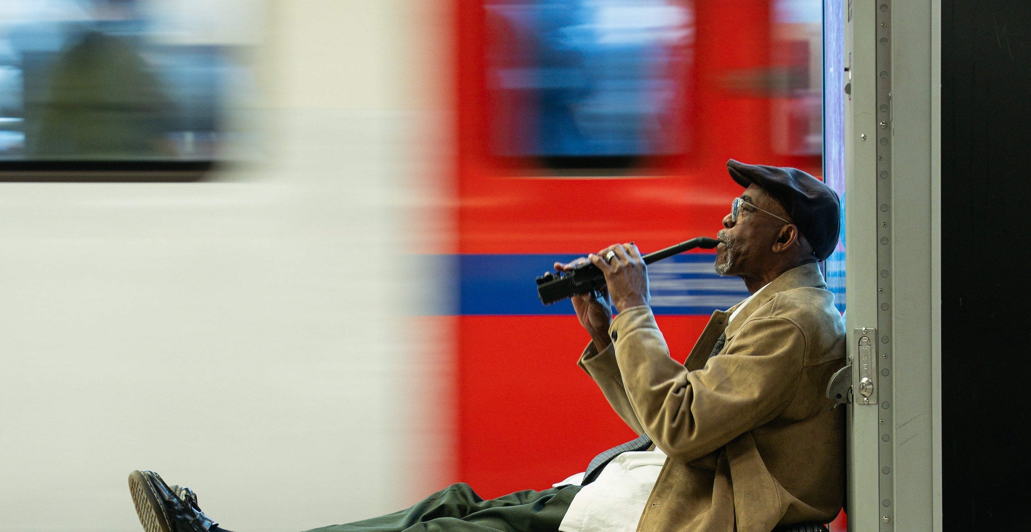 Travel Sax 2 - The smallest & lightest electronic saxophone in the